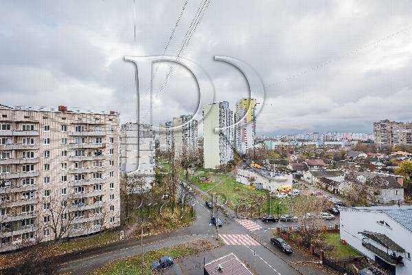 Продажа 3-комнатной квартиры 68 м², Хорольская ул., 10