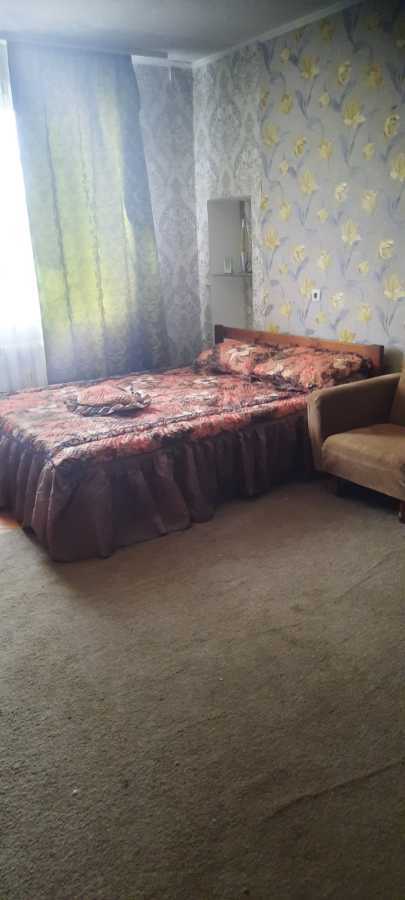 Продаж 1-кімнатної квартири 36 м², Макіївська вул., 7