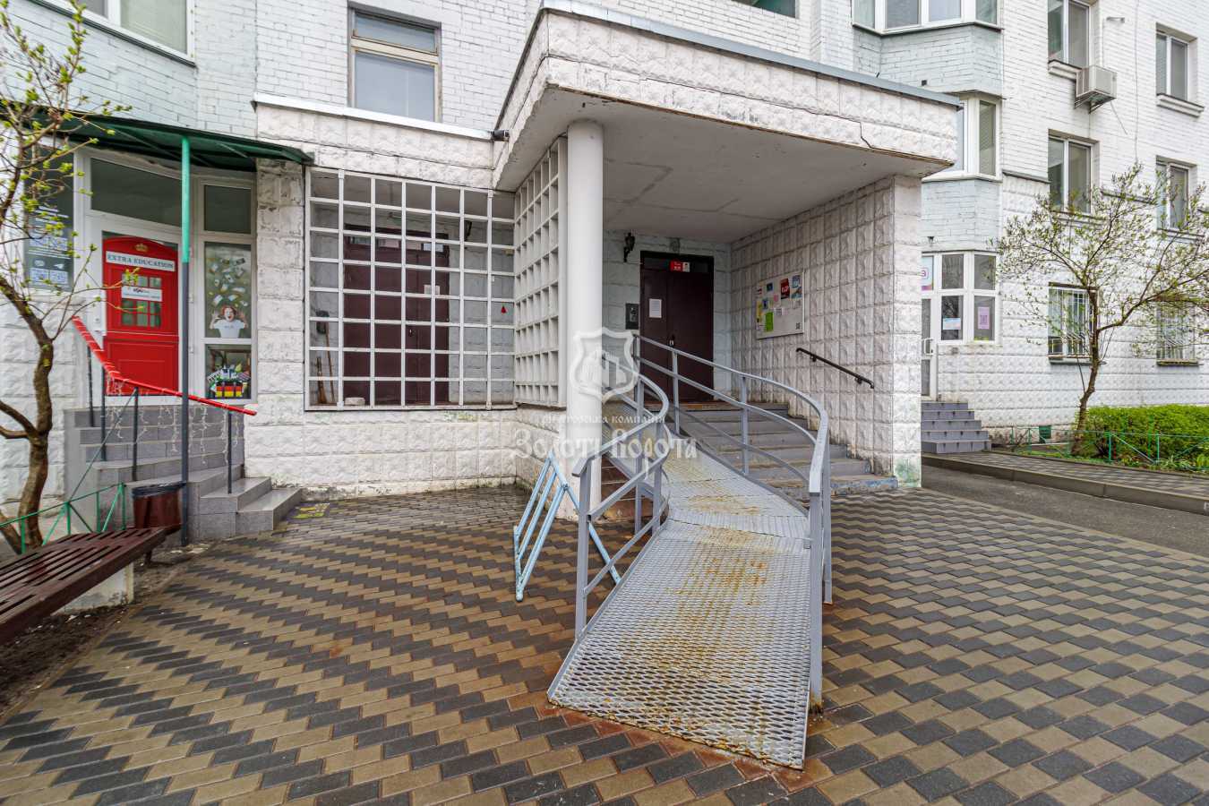 Продажа 3-комнатной квартиры 101 м², Анны Ахматовой ул., 16Б