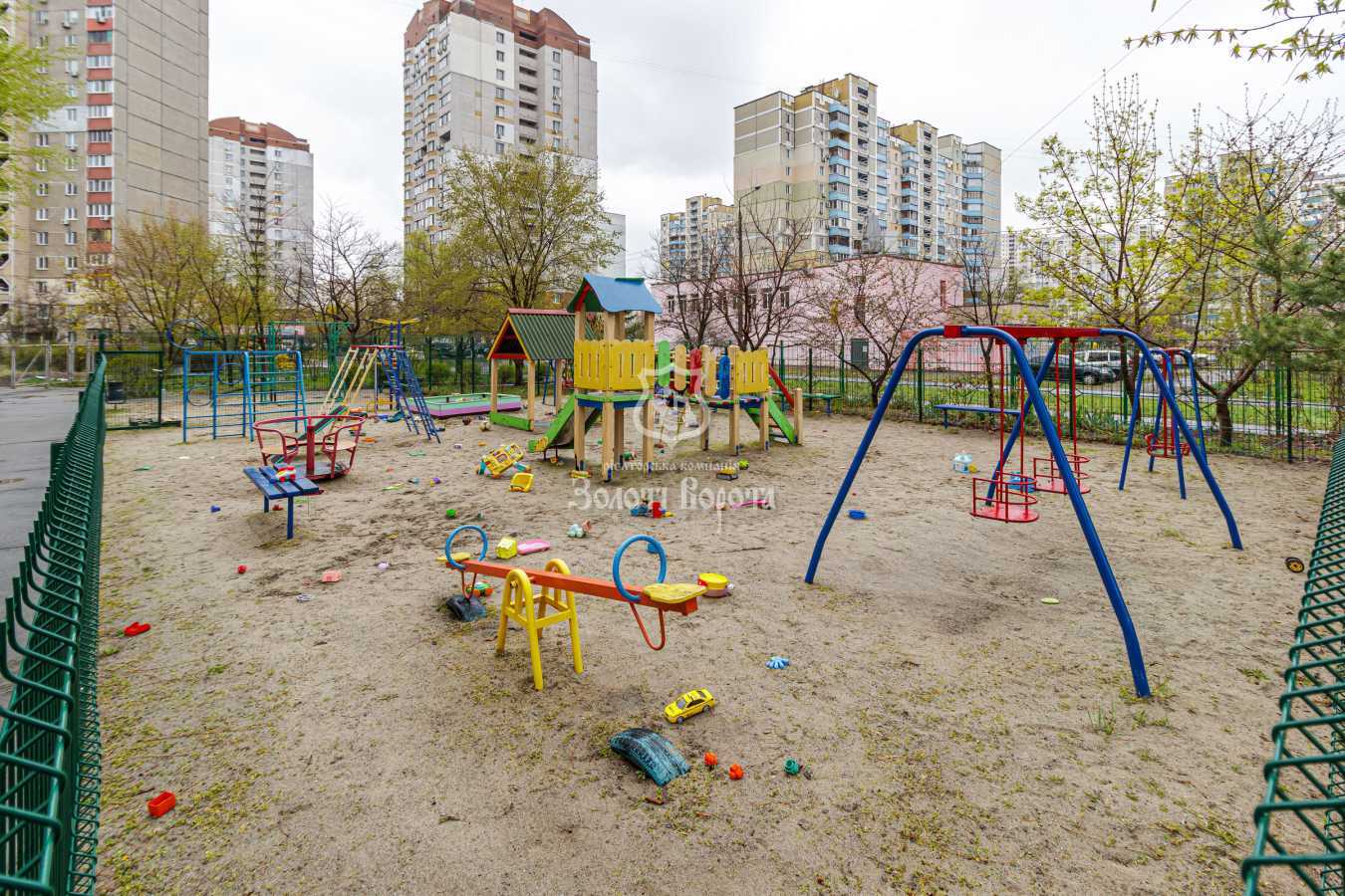 Продажа 3-комнатной квартиры 101 м², Анны Ахматовой ул., 16Б