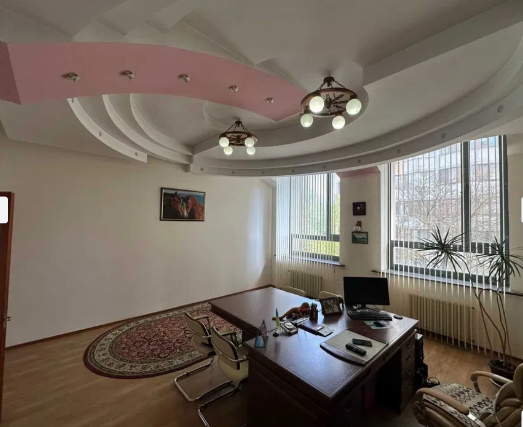Аренда офиса 140 м², Академика Глушко просп.