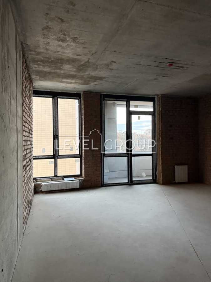 Продажа 2-комнатной квартиры 82 м², Победы просп., 42А