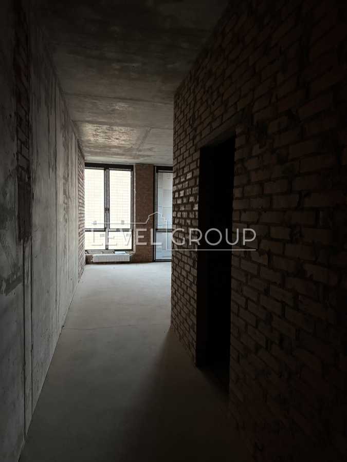 Продажа 2-комнатной квартиры 82 м², Победы просп., 42А
