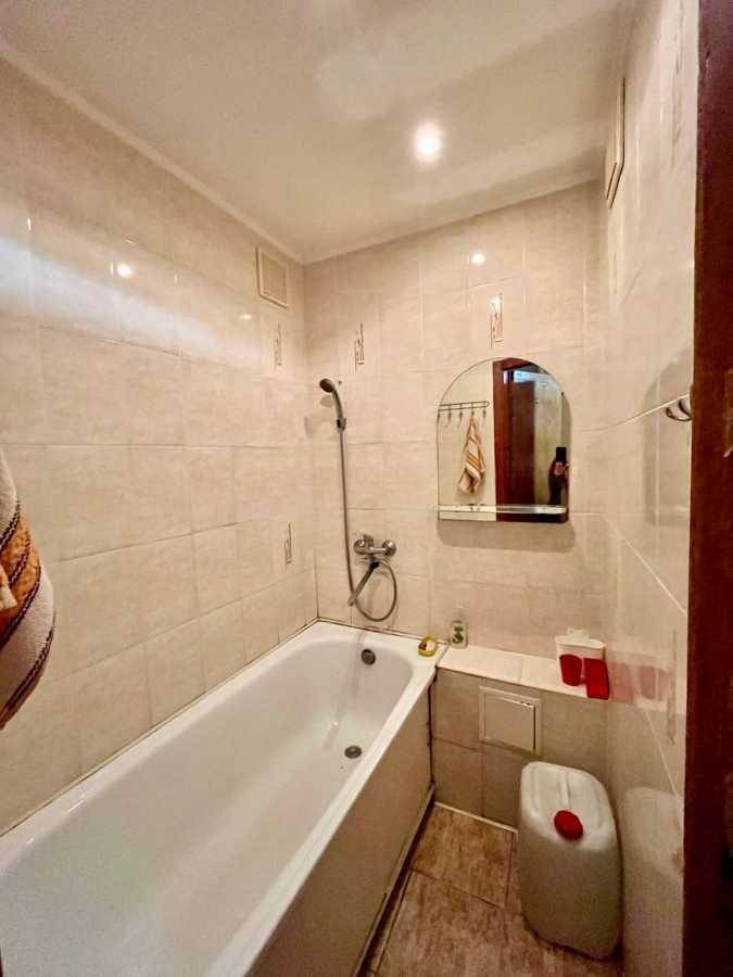 Продажа 2-комнатной квартиры 46.4 м², Академика Туполева ул., 20Б