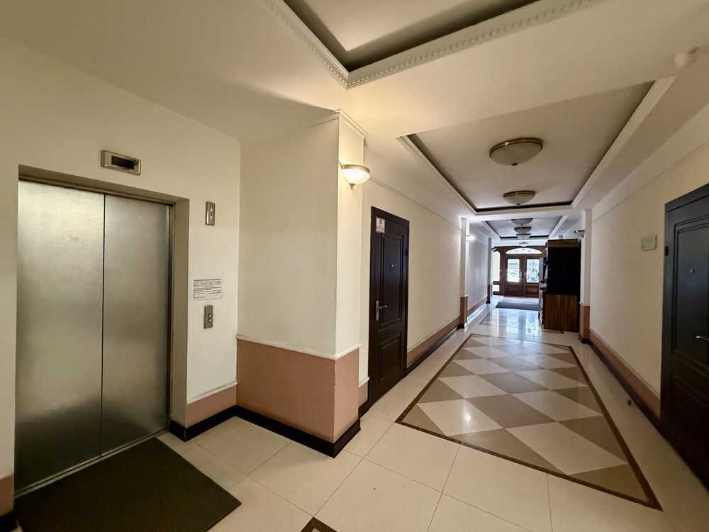 Продажа офиса 142.7 м², Глубочицкая ул., 40