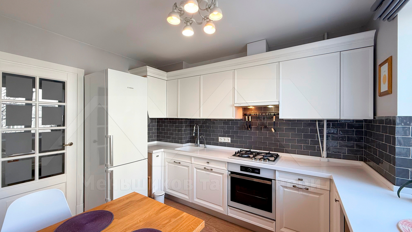 Продажа 3-комнатной квартиры 68 м², Героев Сталинграда просп., 40