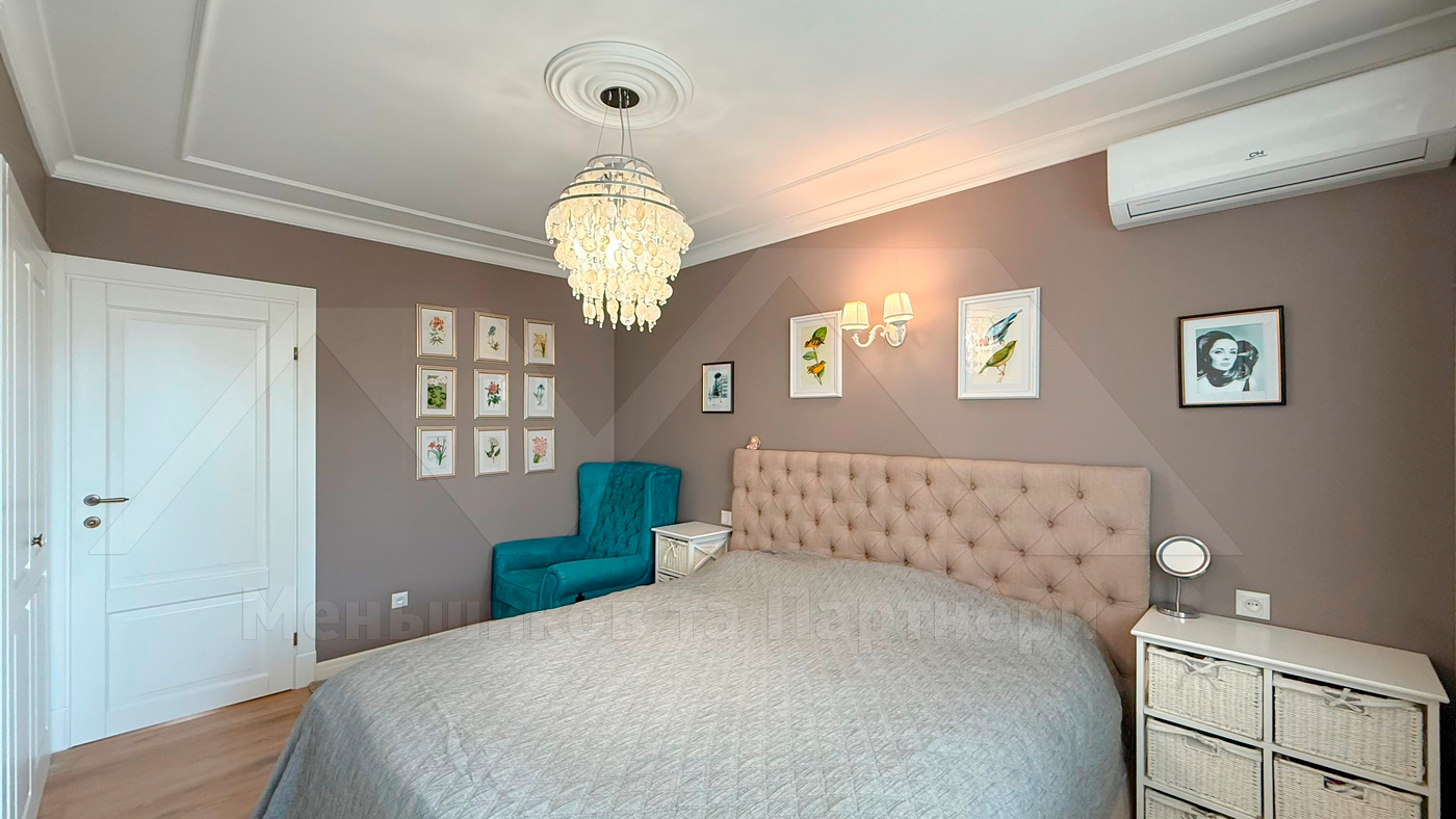 Продажа 3-комнатной квартиры 68 м², Героев Сталинграда просп., 40