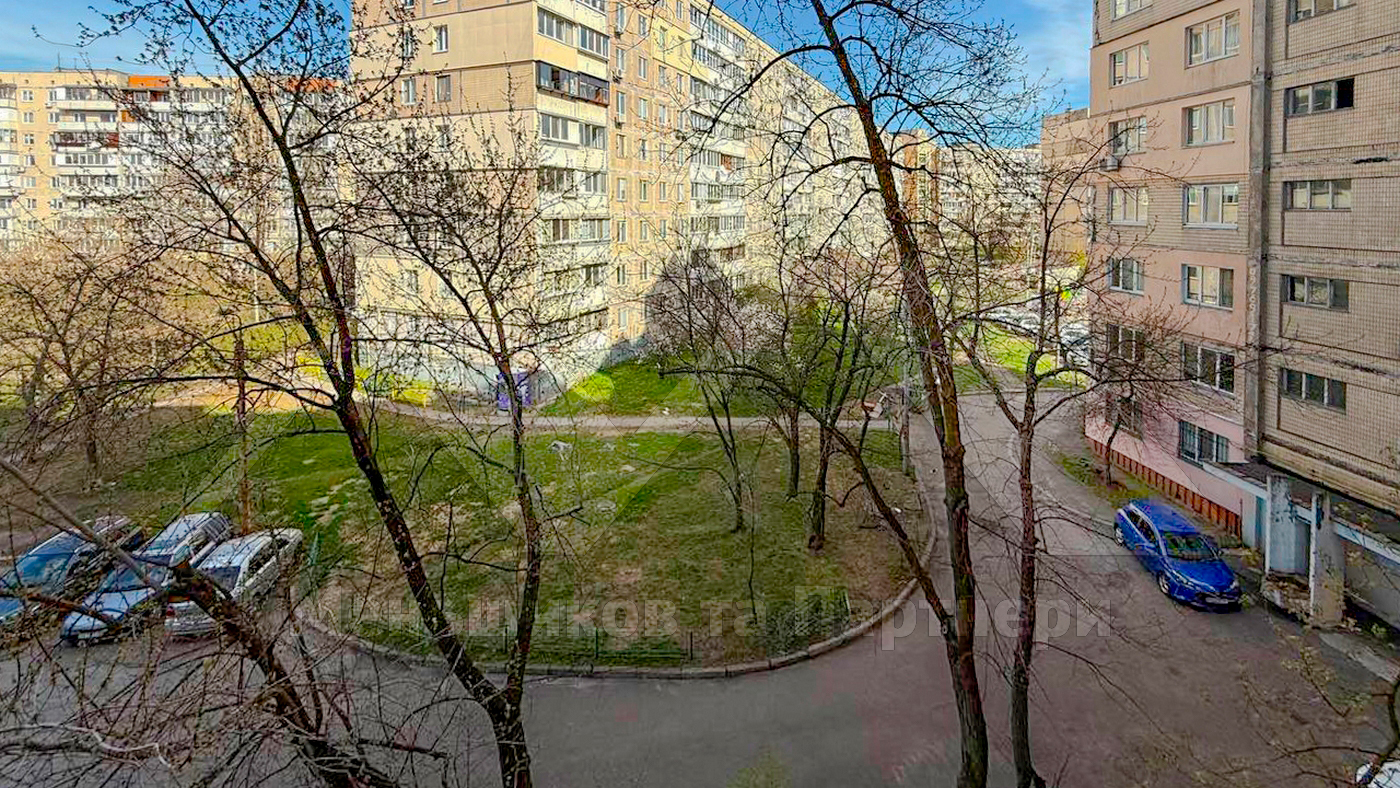 Продажа 3-комнатной квартиры 68 м², Героев Сталинграда просп., 40