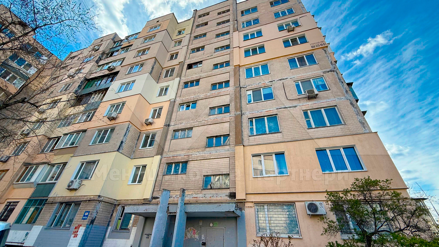 Продажа 3-комнатной квартиры 68 м², Героев Сталинграда просп., 40