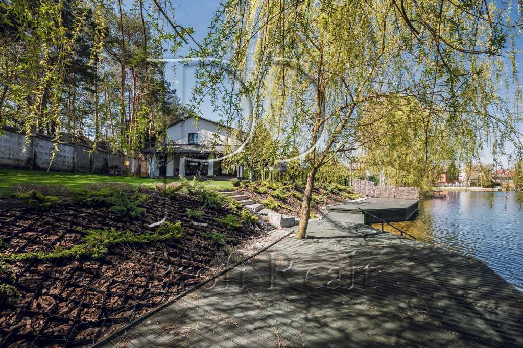 Продажа дома 368 м², Озерна вулиця