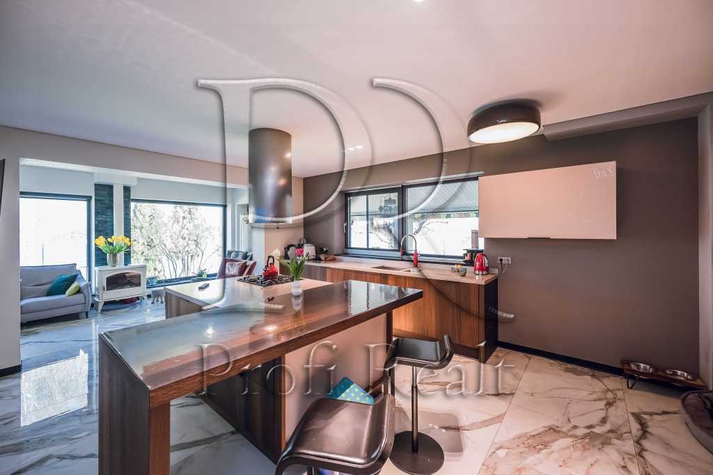 Продажа дома 368 м², Озерна вулиця