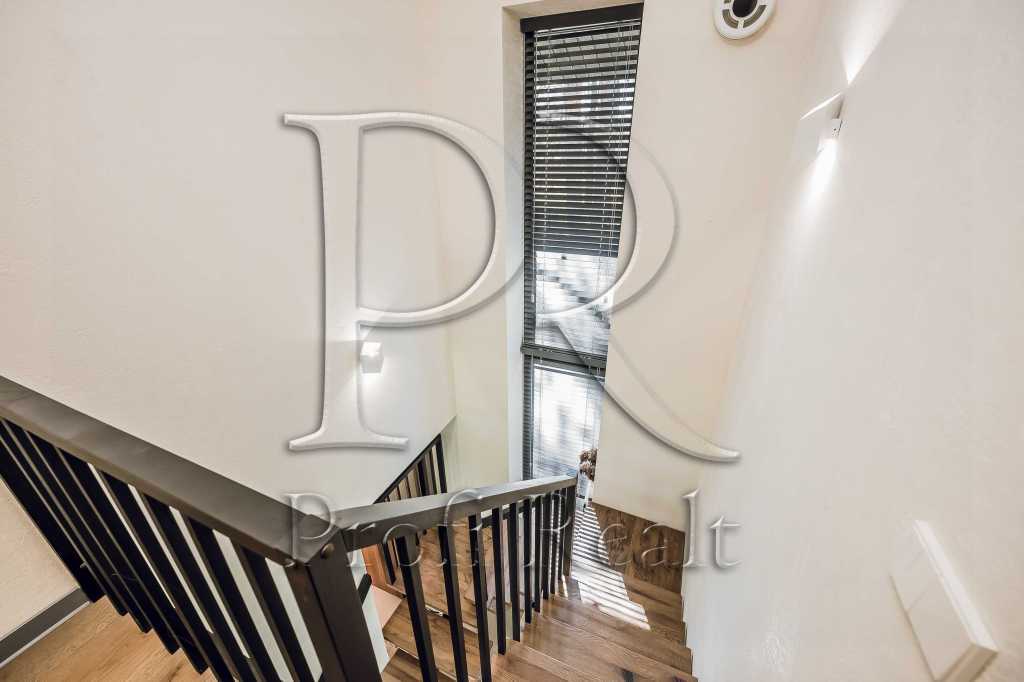 Продажа дома 368 м², Озерна вулиця