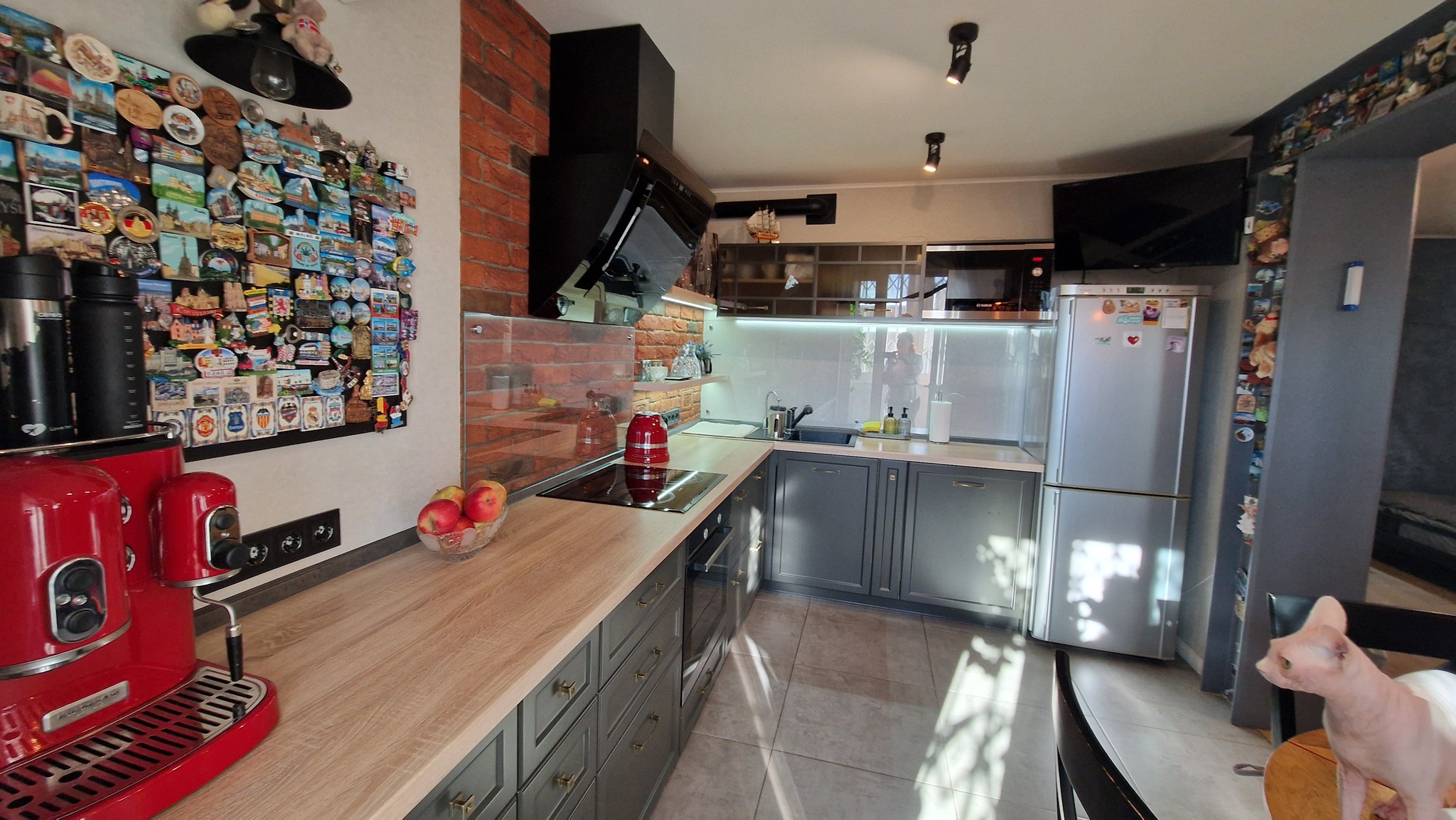 Продажа 1-комнатной квартиры 54 м², Декабристов ул., 12/37