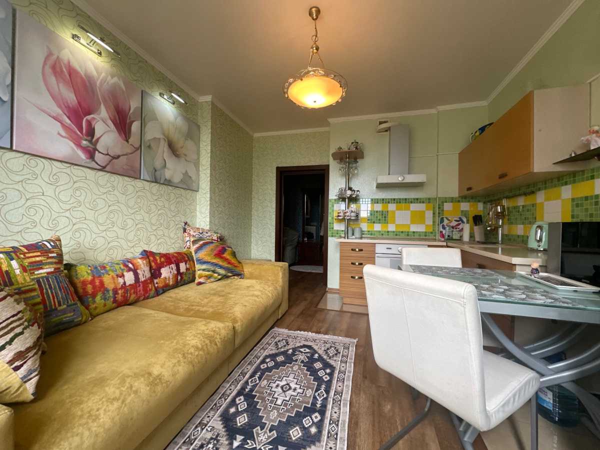 Продажа 1-комнатной квартиры 57 м², Урловская ул., 11А