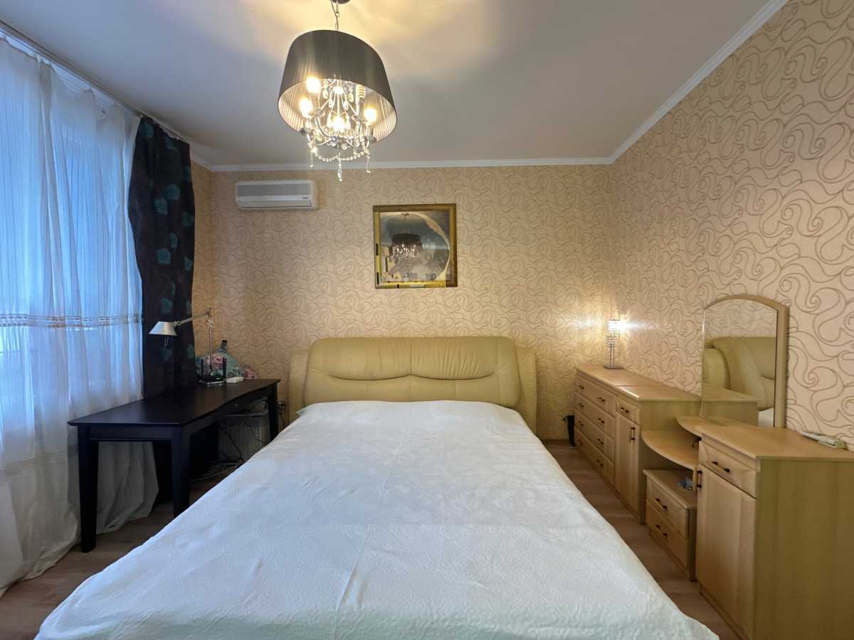 Продажа 1-комнатной квартиры 57 м², Урловская ул., 11А