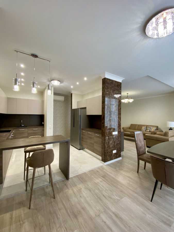 Аренда 3-комнатной квартиры 175 м², Иоанна Павла II ул.