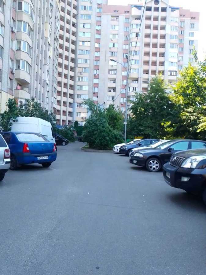 Продажа 1-комнатной квартиры 52 м², Алма-Атинская ул., 41Б
