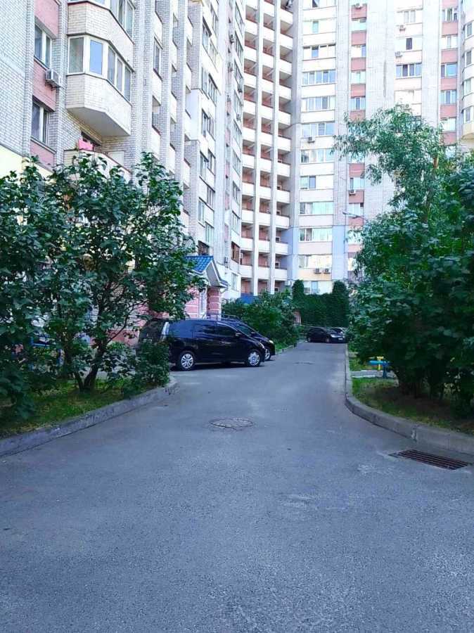 Продажа 1-комнатной квартиры 52 м², Алма-Атинская ул., 41Б