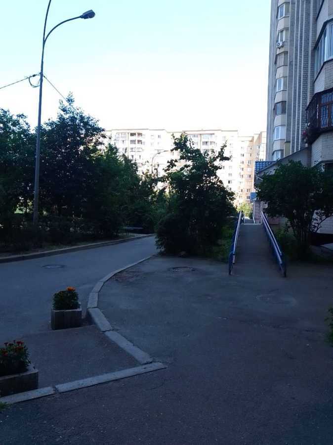 Продажа 1-комнатной квартиры 52 м², Алма-Атинская ул., 41Б