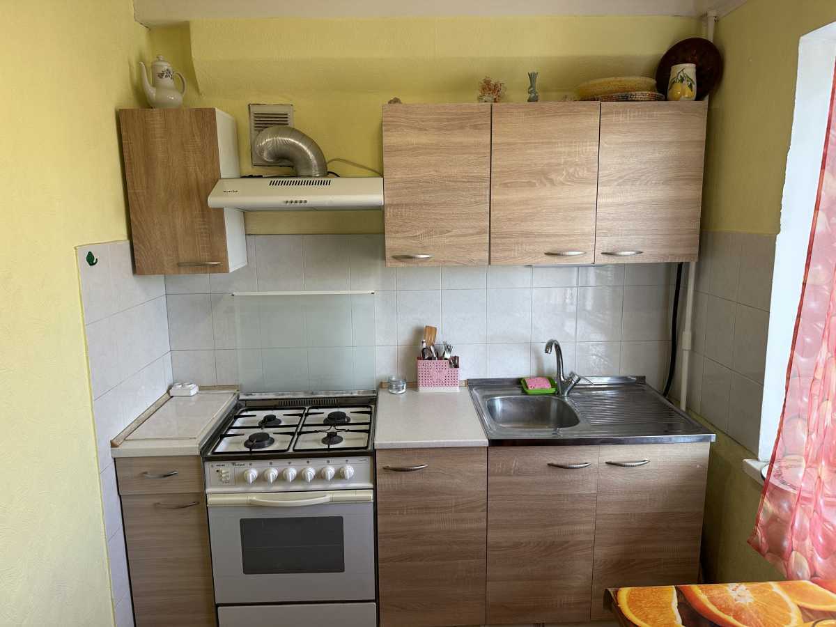 Продаж 1-кімнатної квартири 31 м², Йорданська вул., 8