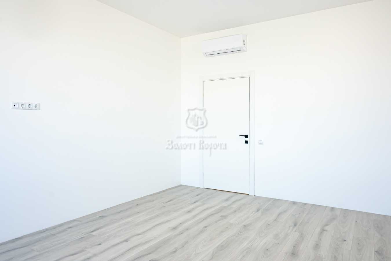 Продаж 1-кімнатної квартири 54.4 м², Микільсько-Слобідська вул., 3Б