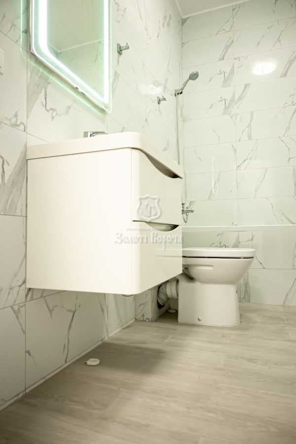 Продаж 1-кімнатної квартири 54.4 м², Микільсько-Слобідська вул., 3Б