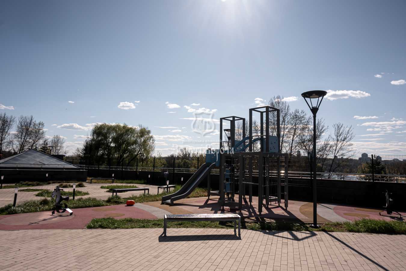 Продаж 1-кімнатної квартири 54.4 м², Микільсько-Слобідська вул., 3Б