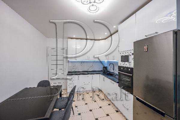 Продажа 2-комнатной квартиры 55 м², Стеценко ул., 75В