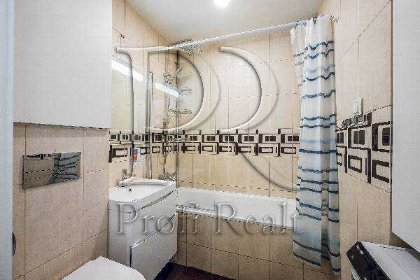 Продажа 2-комнатной квартиры 55 м², Стеценко ул., 75В