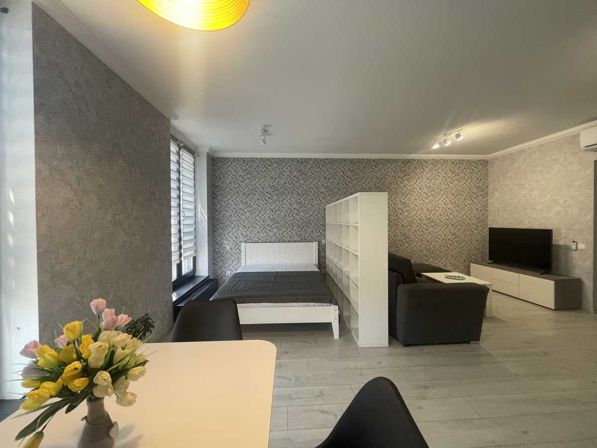 Аренда 1-комнатной квартиры 46 м², Владимира Антоновича ул., 74