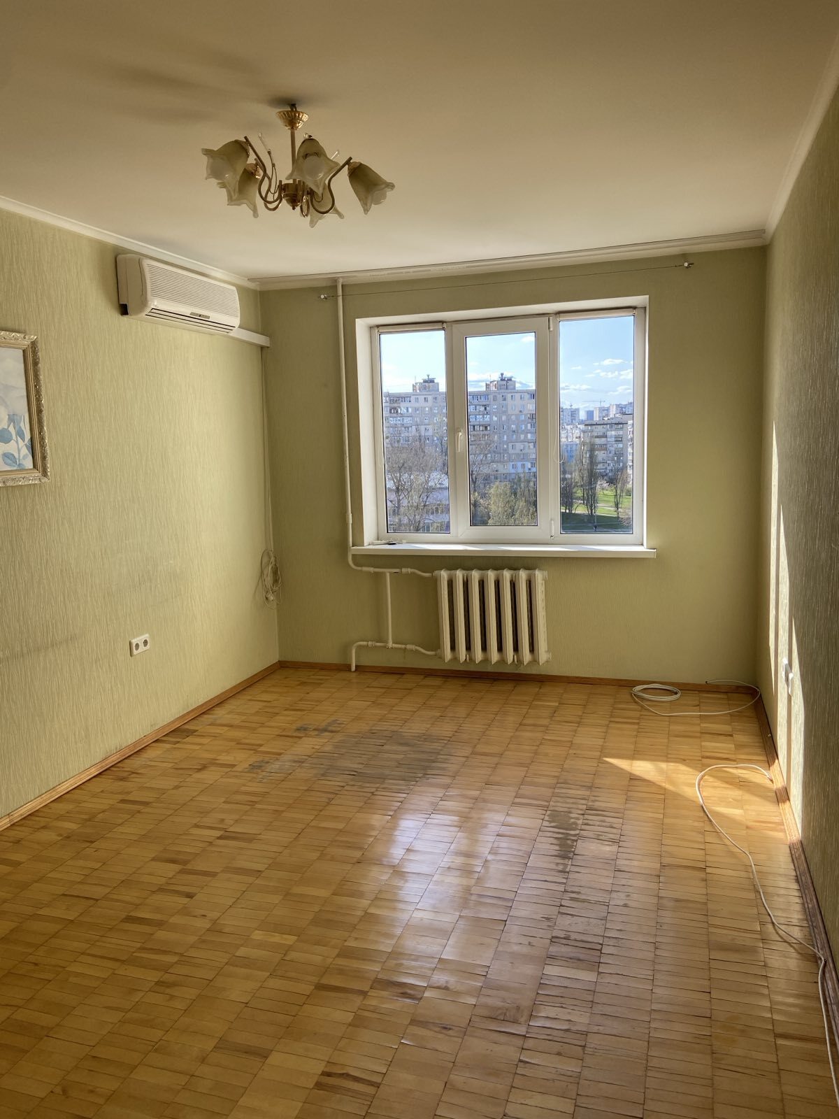 Продажа 3-комнатной квартиры 69 м², Оболонский просп., 13