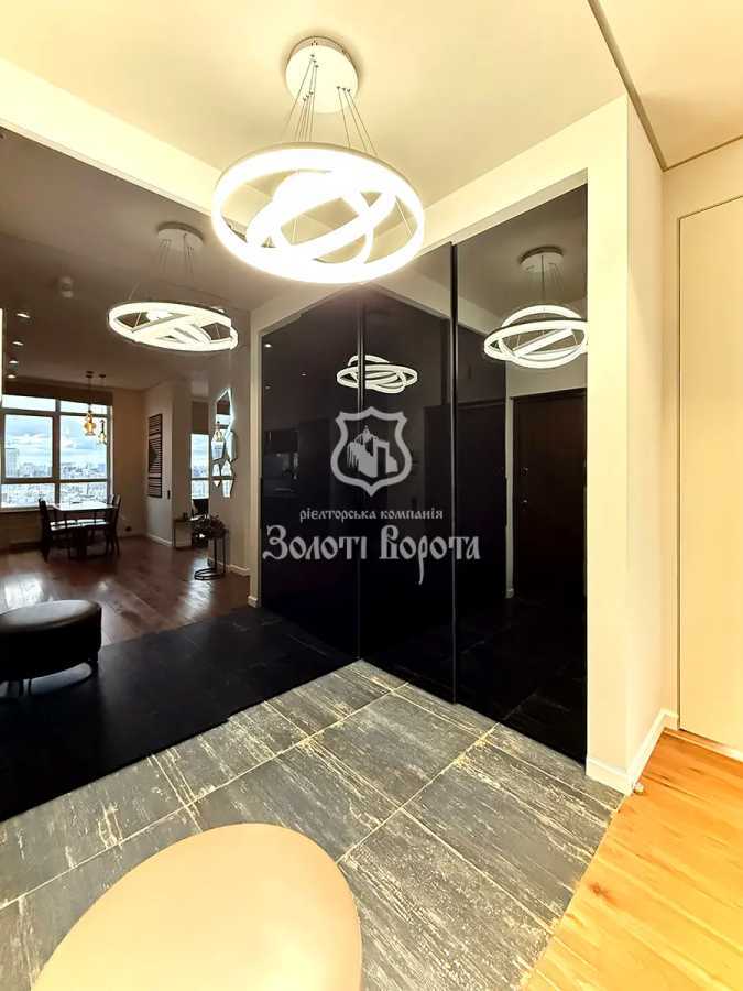 Аренда 2-комнатной квартиры 92 м², Джона Маккейна ул., 7