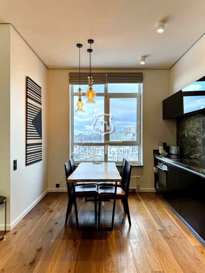 Аренда 2-комнатной квартиры 92 м², Джона Маккейна ул., 7