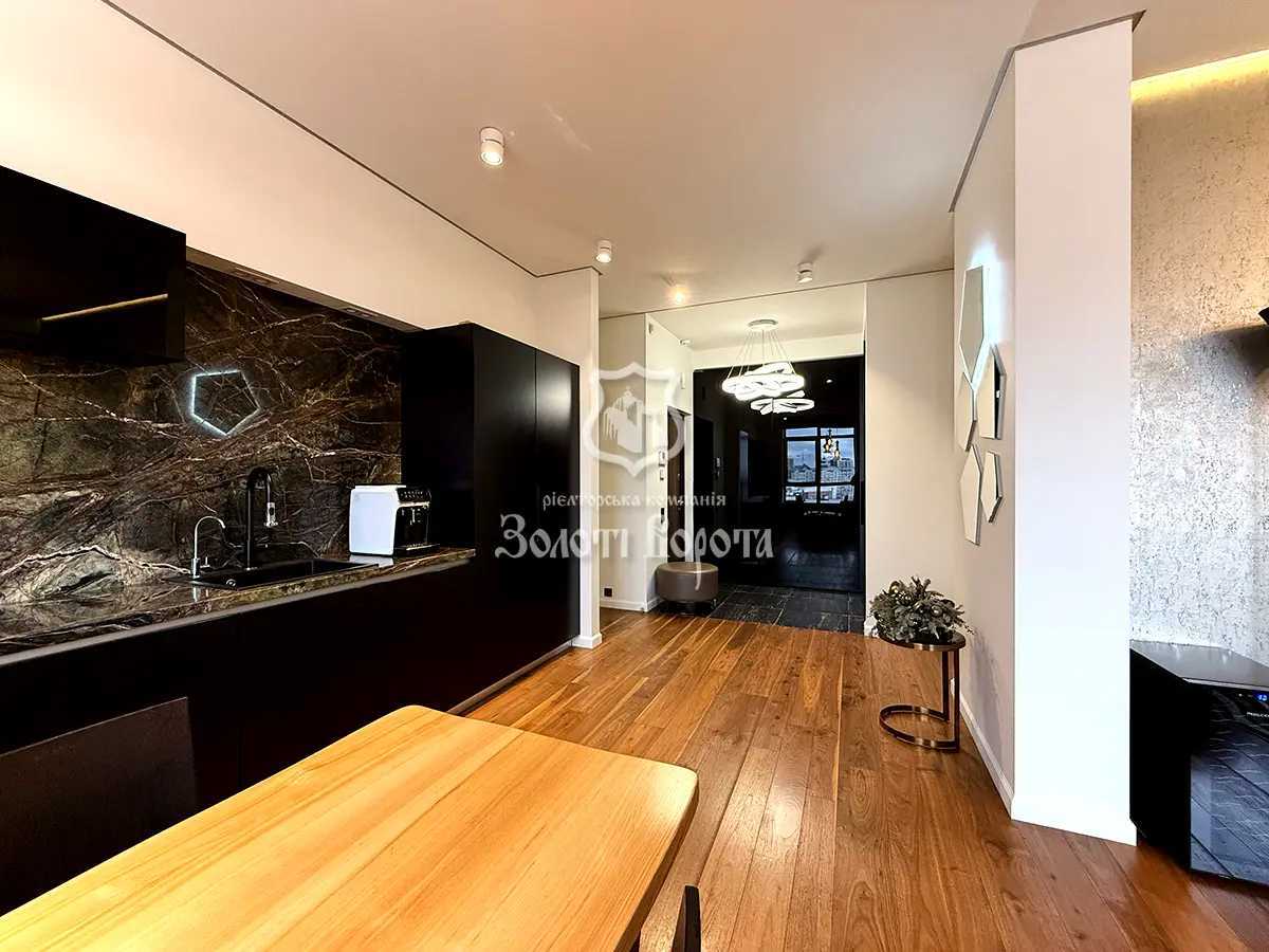 Аренда 2-комнатной квартиры 92 м², Джона Маккейна ул., 7