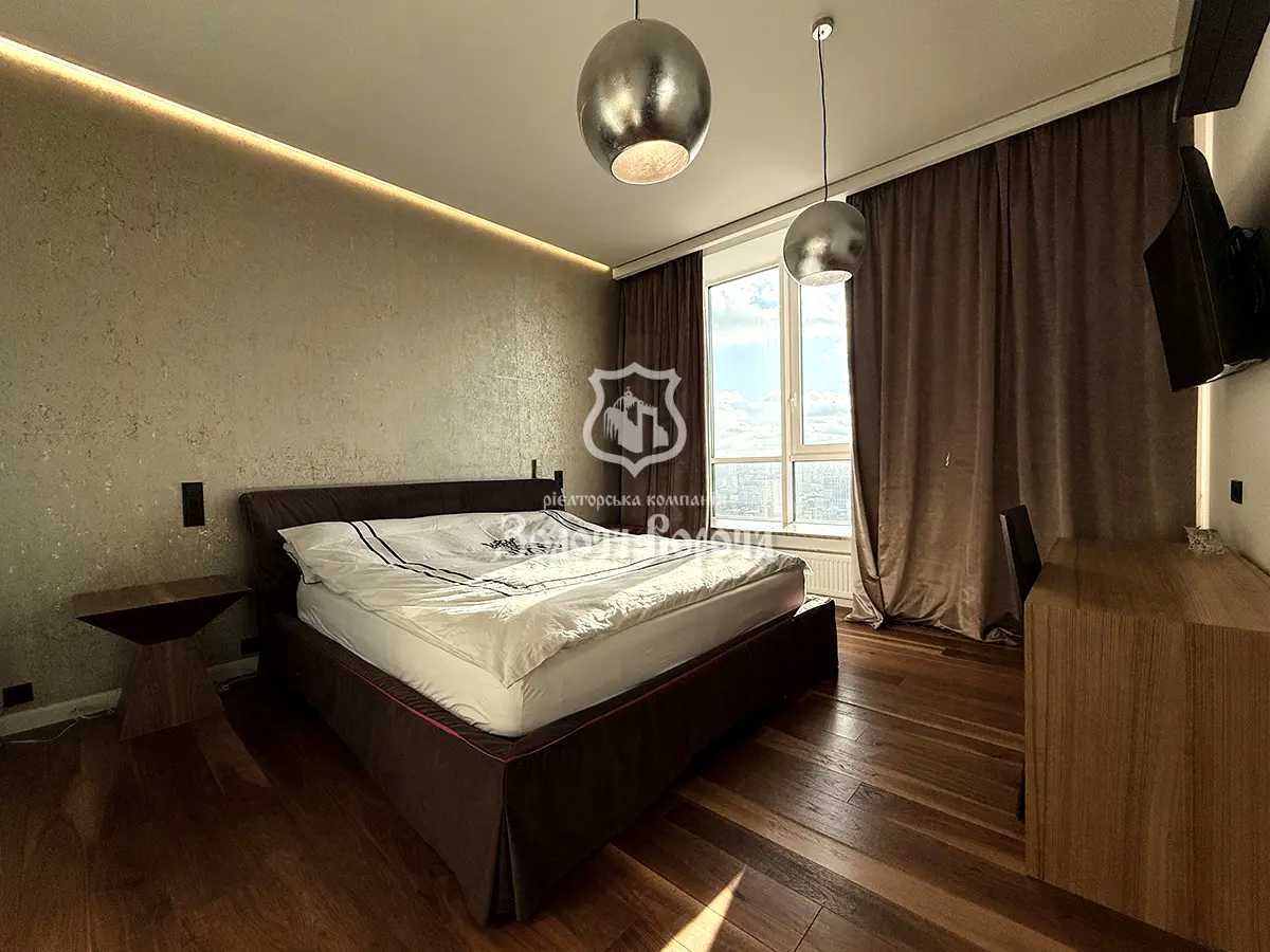 Аренда 2-комнатной квартиры 92 м², Джона Маккейна ул., 7