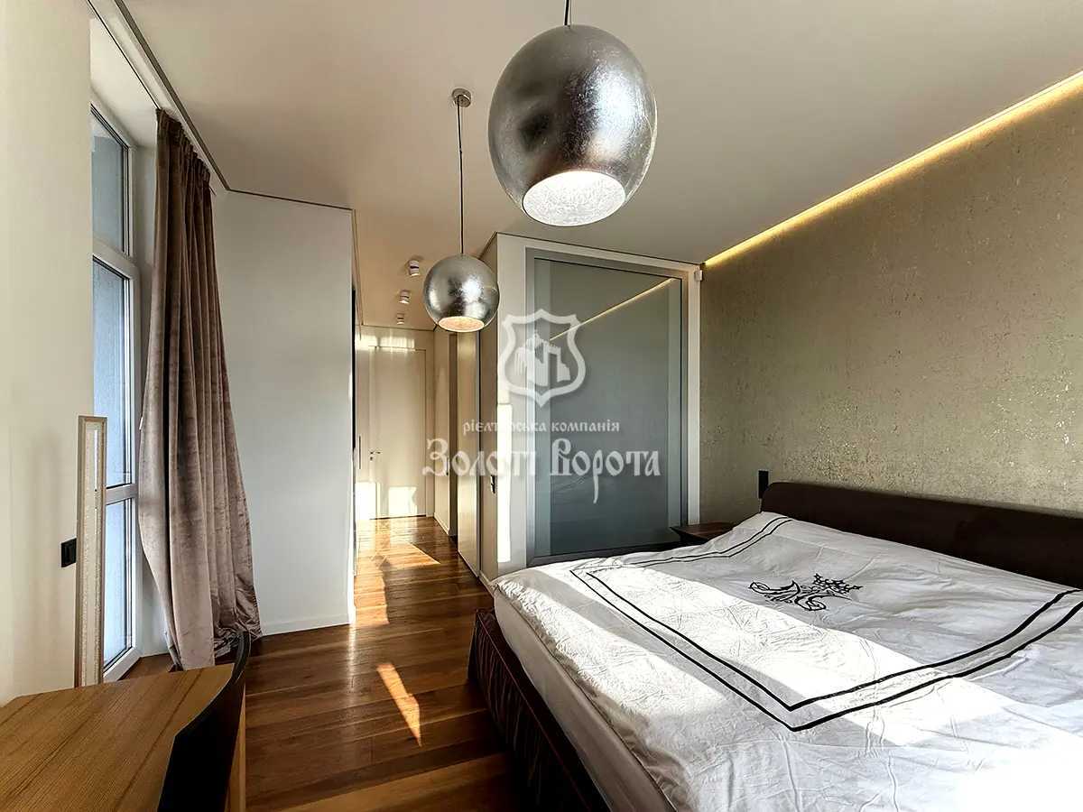 Аренда 2-комнатной квартиры 92 м², Джона Маккейна ул., 7