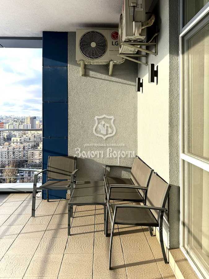 Аренда 2-комнатной квартиры 92 м², Джона Маккейна ул., 7