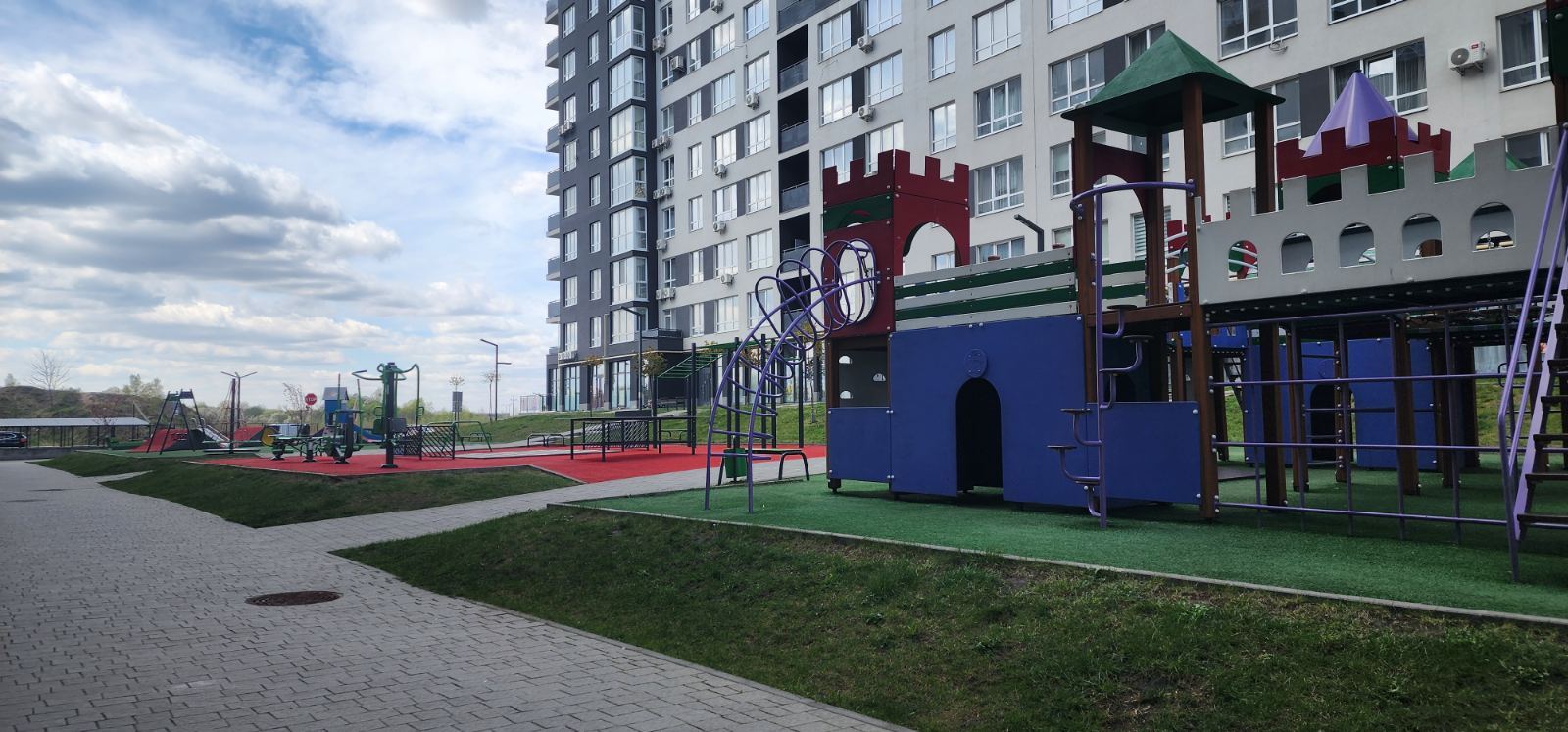 Продажа 2-комнатной квартиры 66.6 м², Трускавецкая ул.