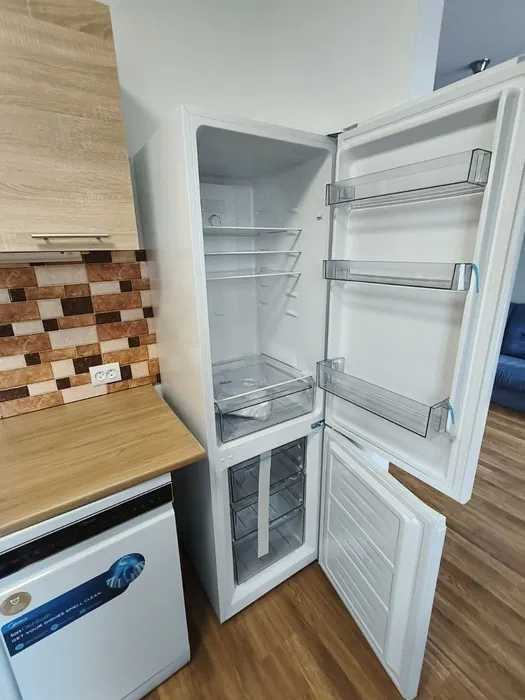 Оренда 2-кімнатної квартири 48 м², Олександра Поля просп., 72
