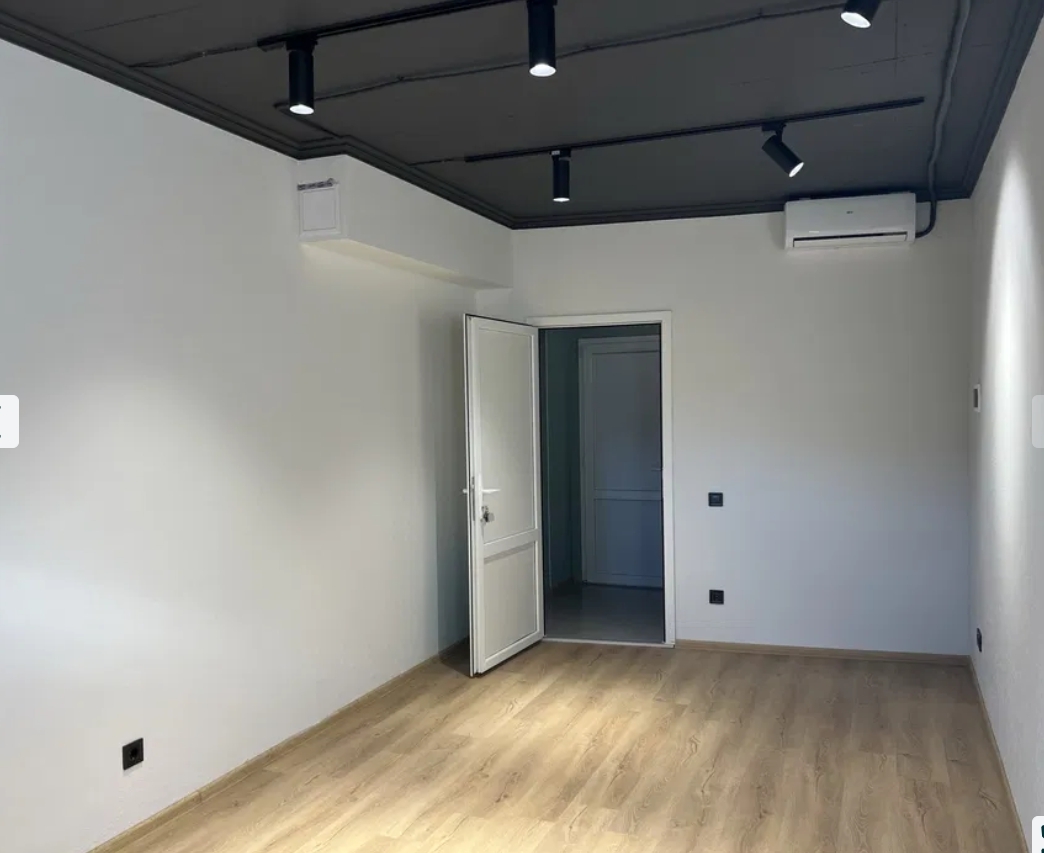 Аренда офиса 22 м², Литературная ул.