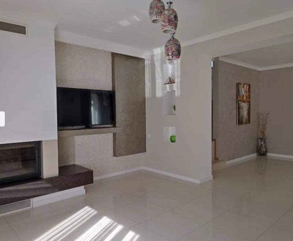 Аренда дома 170 м², Лабораторная ул.