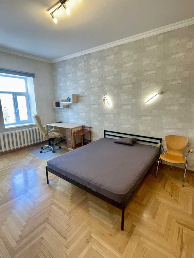 Аренда 1-комнатной квартиры 56 м², Нижний Вал ул., 33