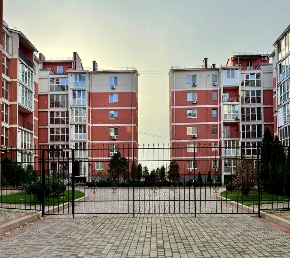Продажа 4-комнатной квартиры 97 м², Кобзаря бул., 4