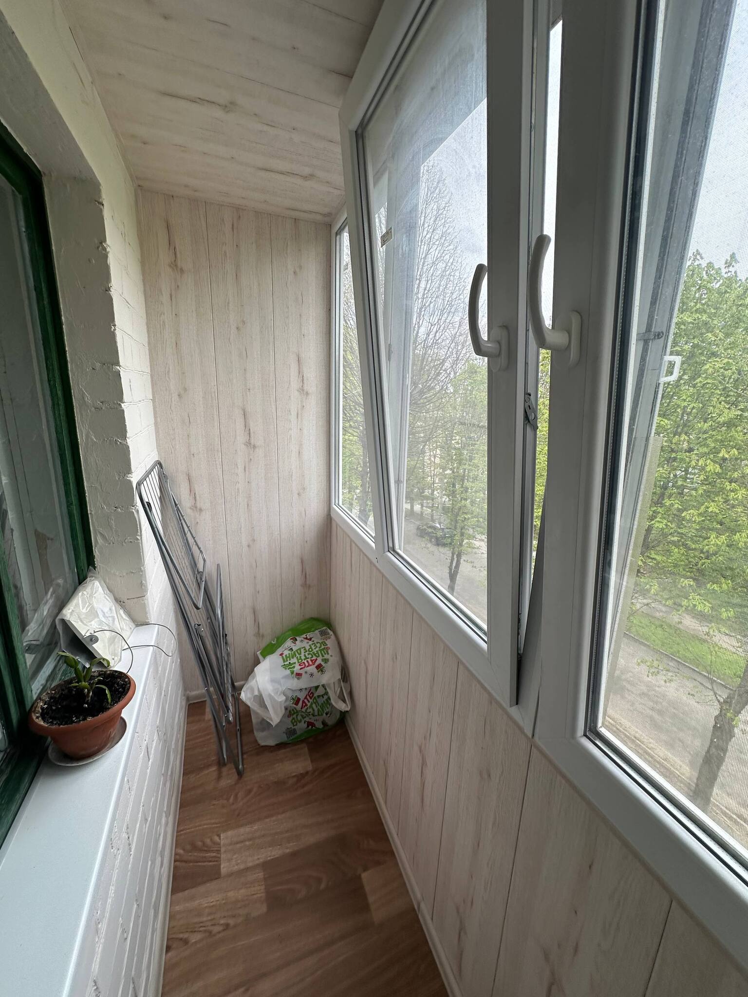 Продажа 2-комнатной квартиры 43 м², Александра Поля просп.