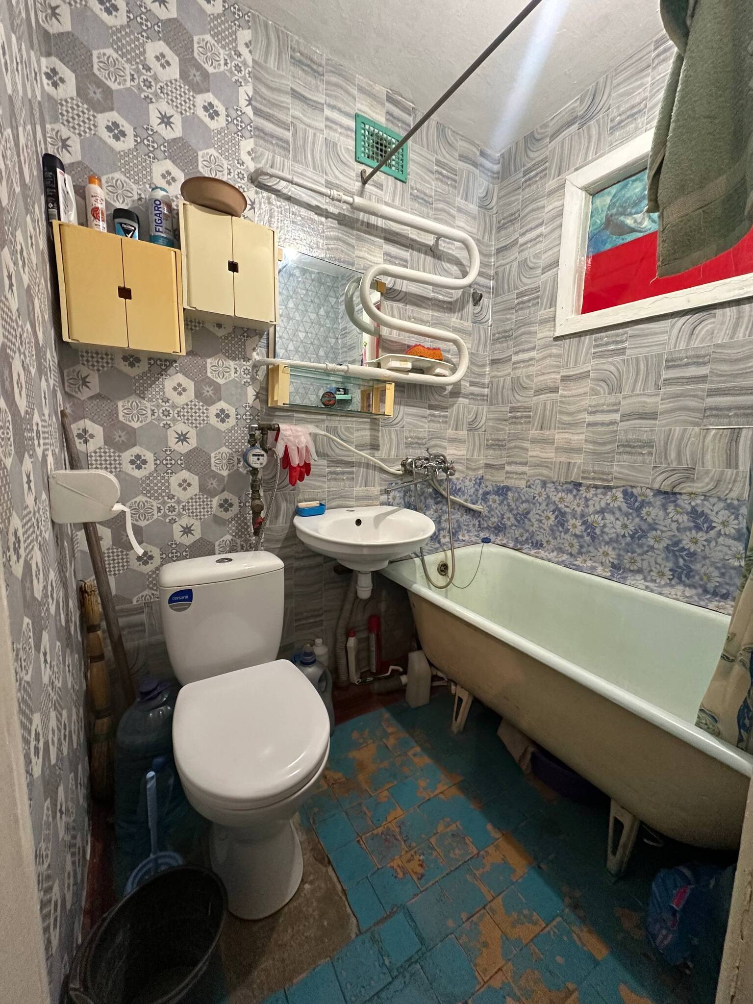 Продажа 2-комнатной квартиры 43 м², Александра Поля просп.