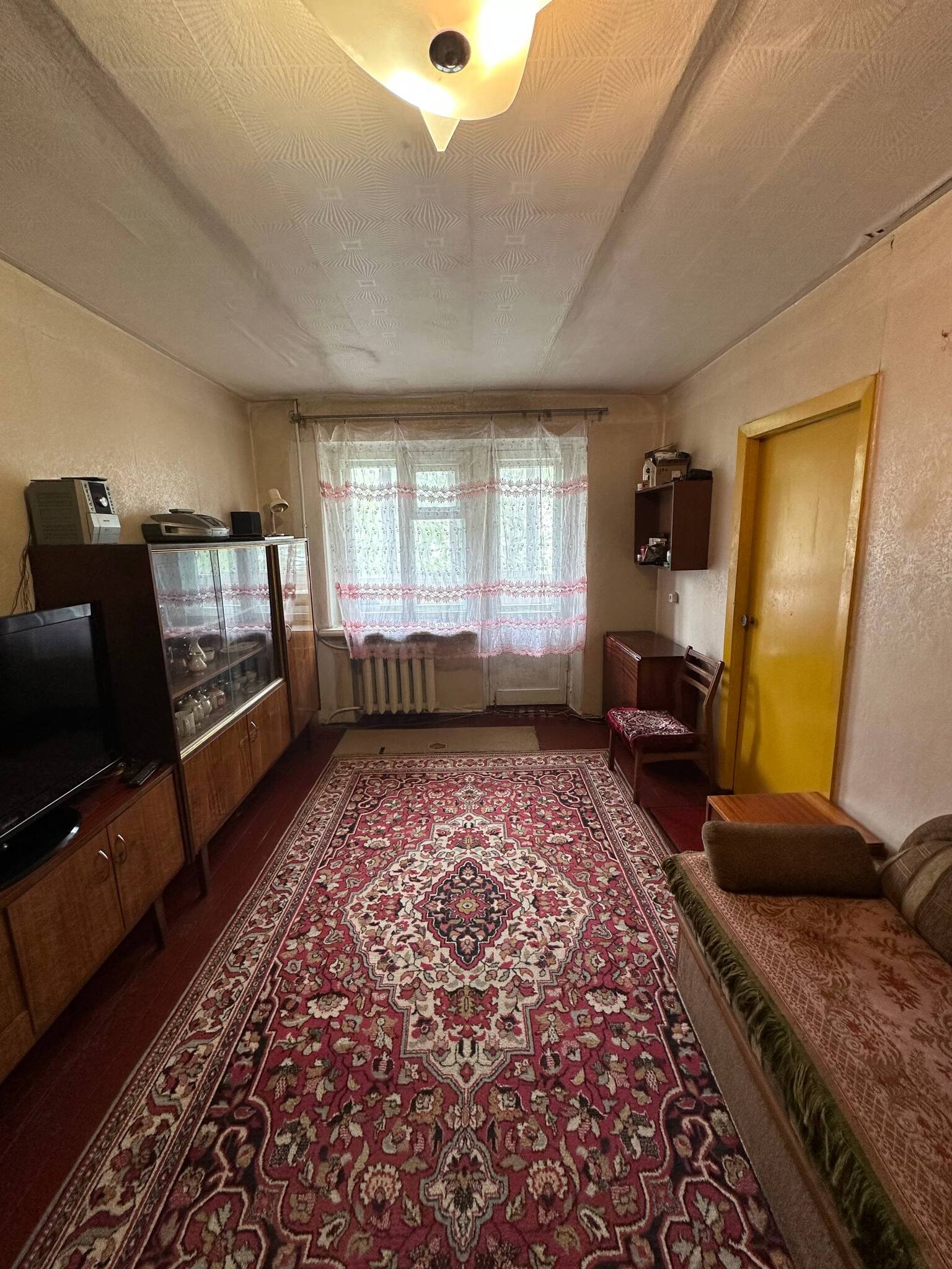 Продажа 2-комнатной квартиры 43 м², Александра Поля просп.