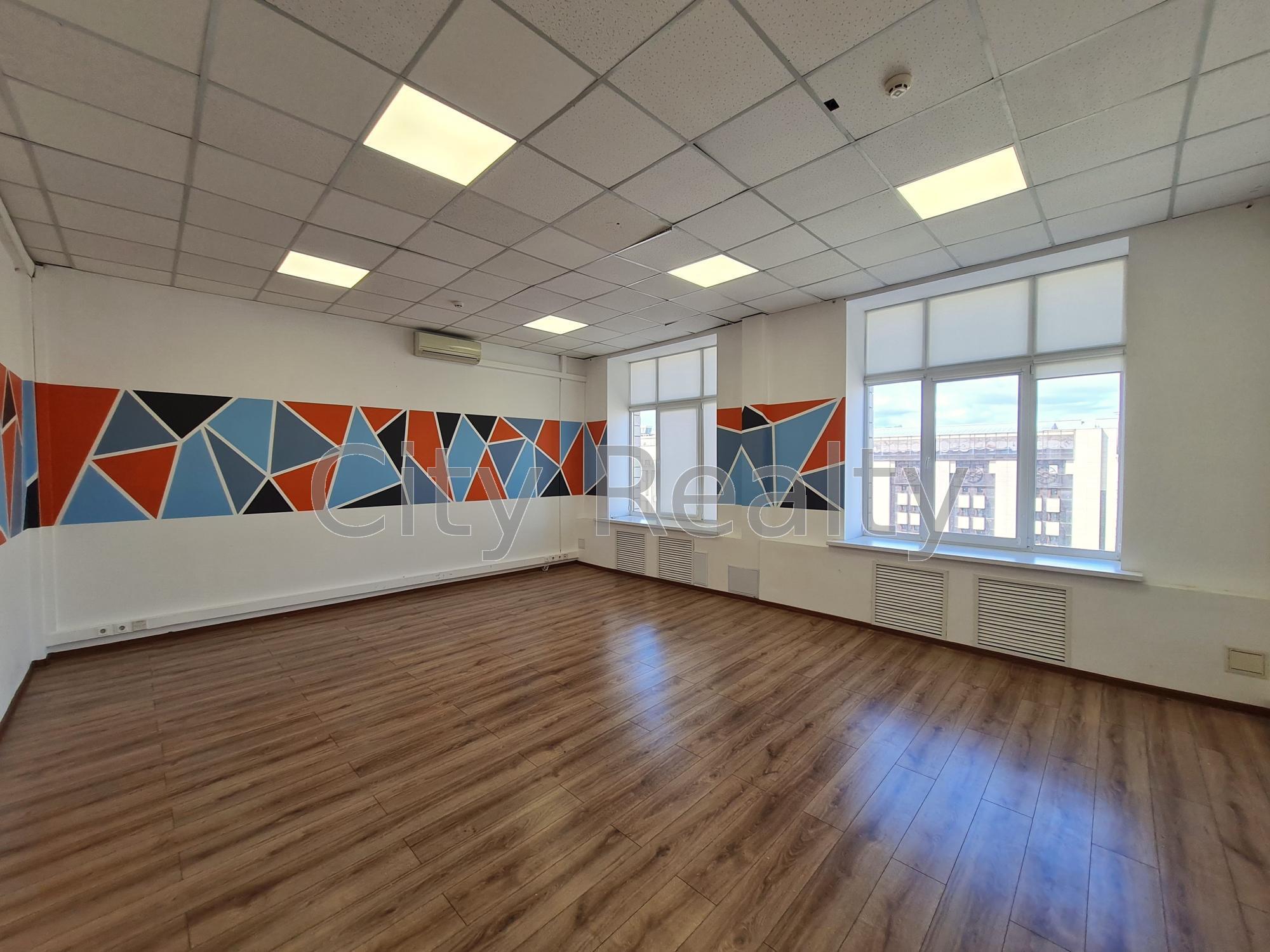 Аренда офиса 280.4 м², Крещатик ул., 7/11