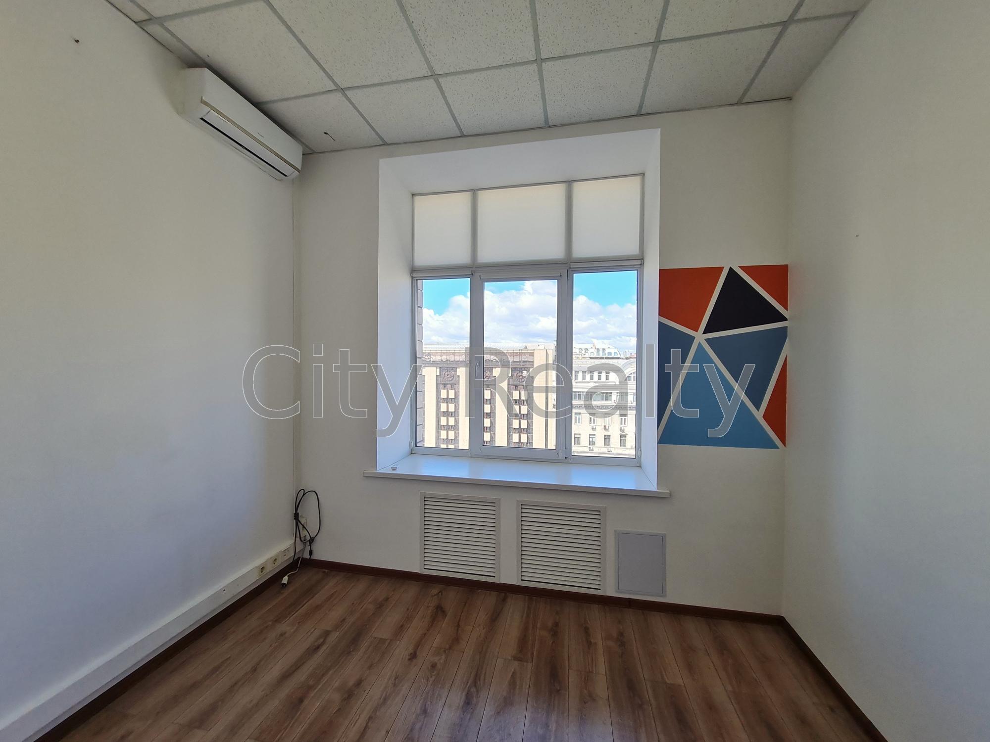 Аренда офиса 280.4 м², Крещатик ул., 7/11