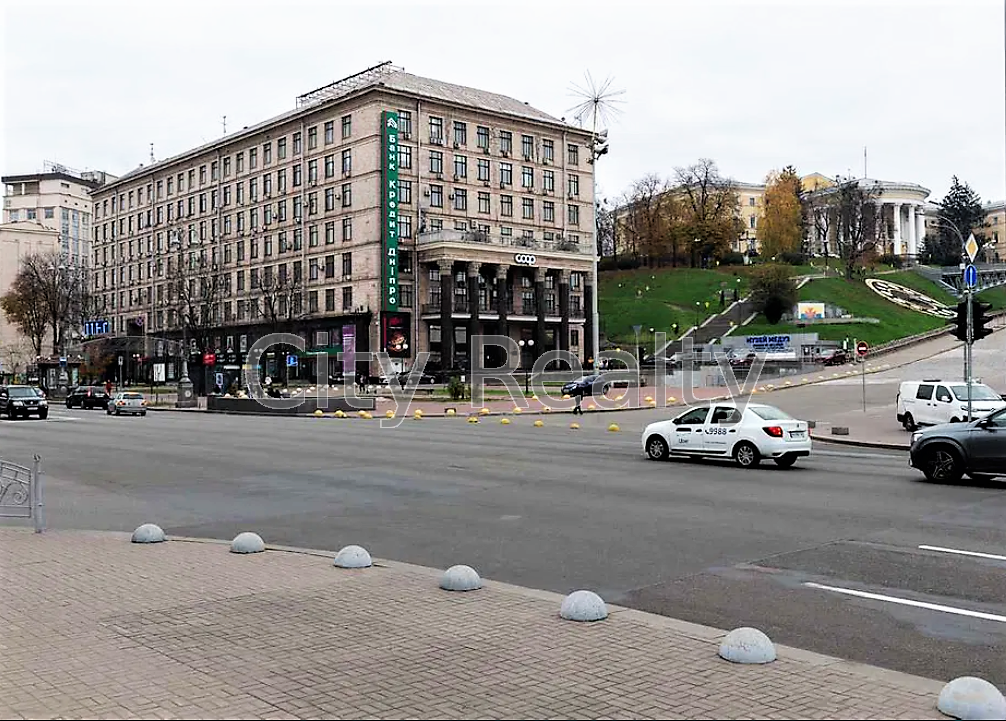 Аренда офиса 75.5 м², Крещатик ул., 7/11