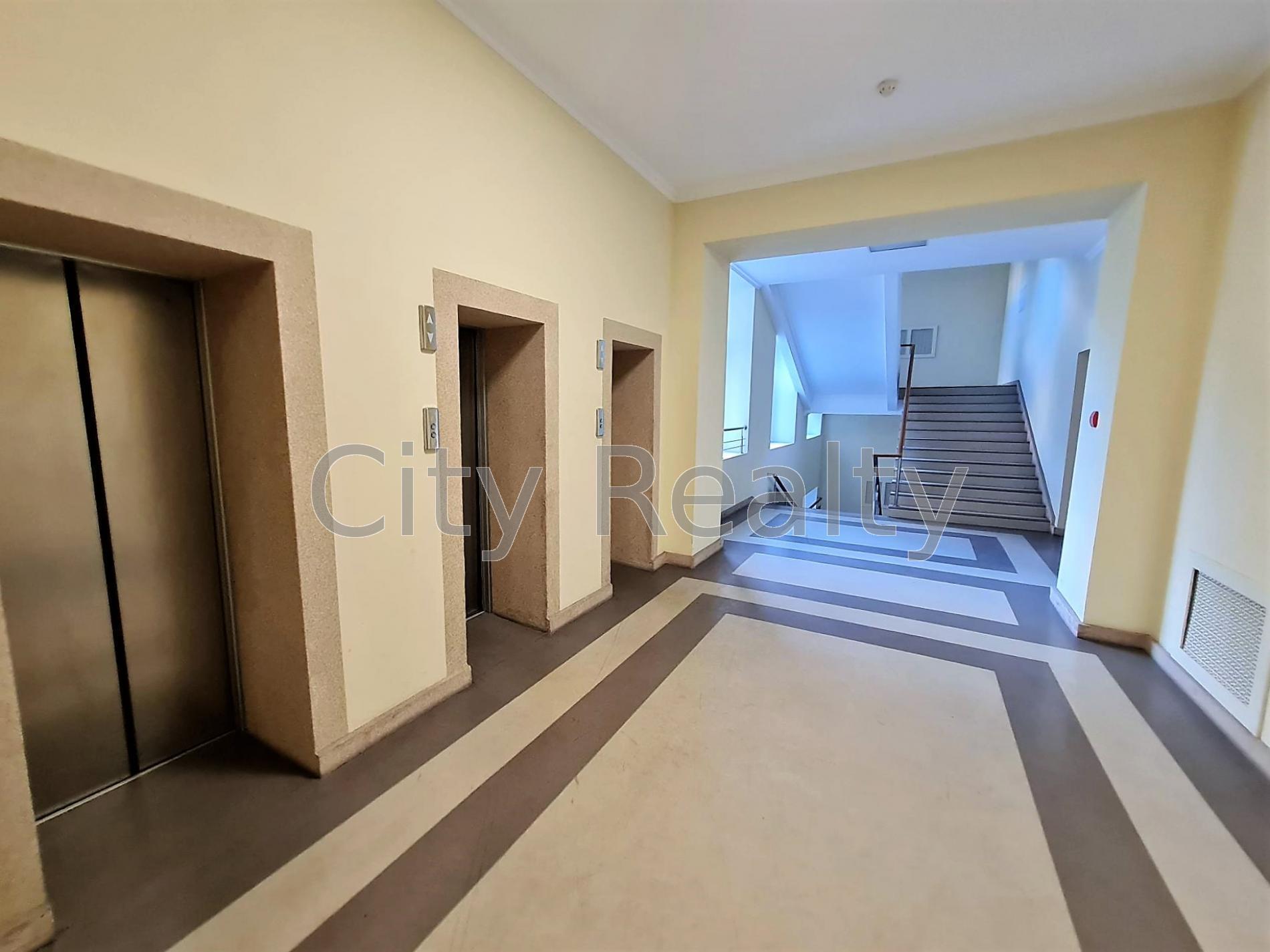 Аренда офиса 75.5 м², Крещатик ул., 7/11